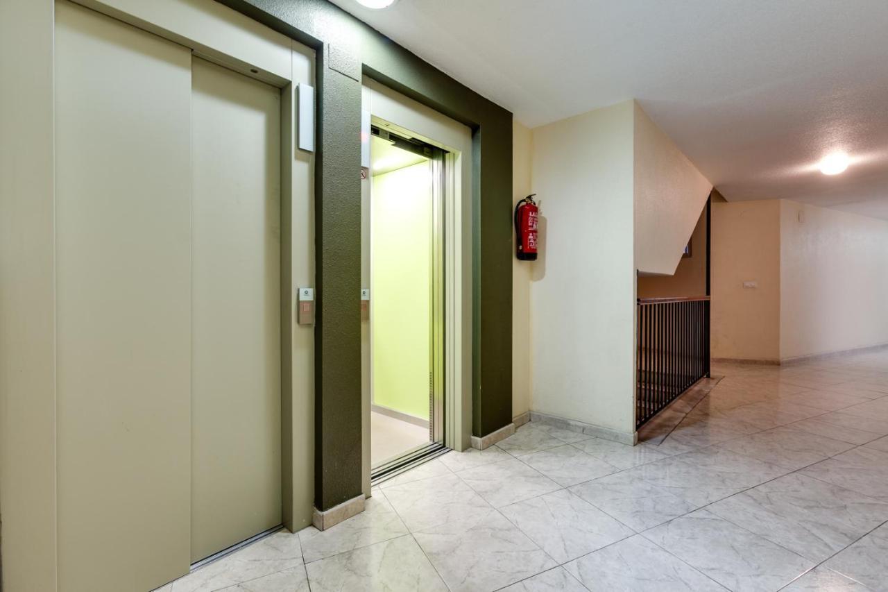 Estudio Joven Pura Torrevieja Bagian luar foto