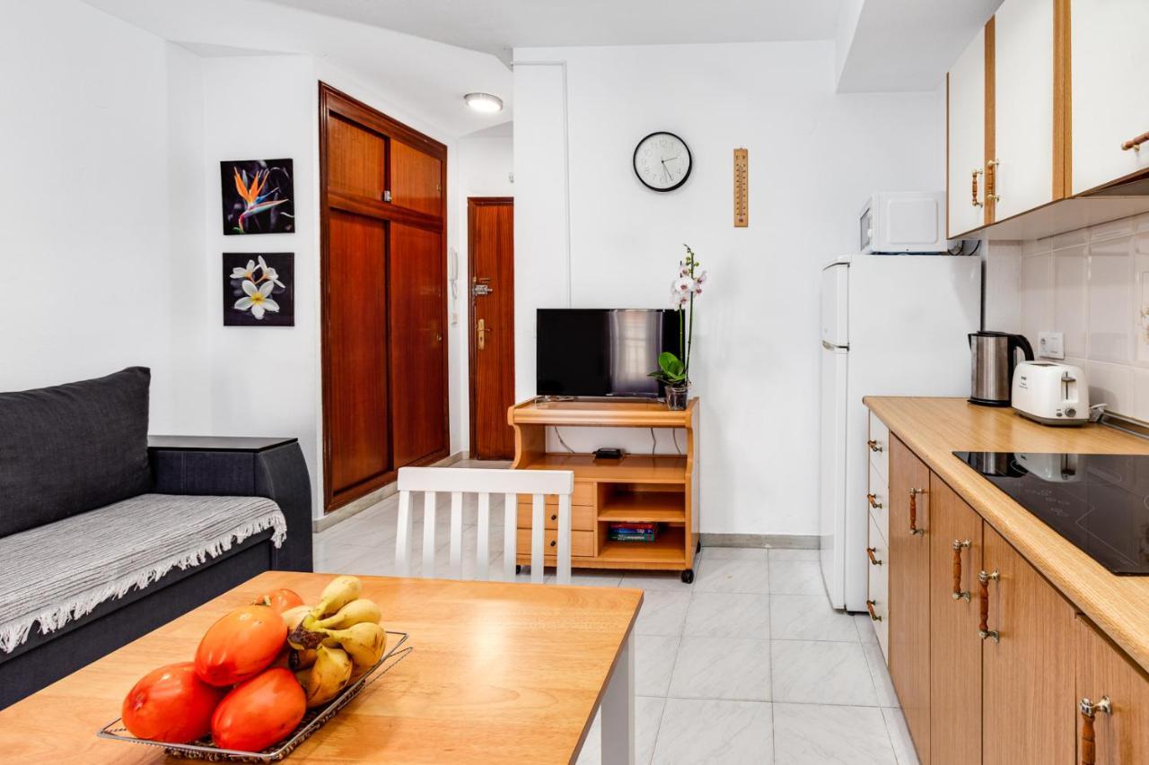 Estudio Joven Pura Torrevieja Bagian luar foto